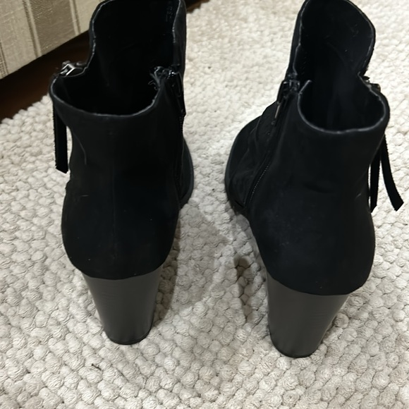 Black open toe booties - Picture 2 of 6